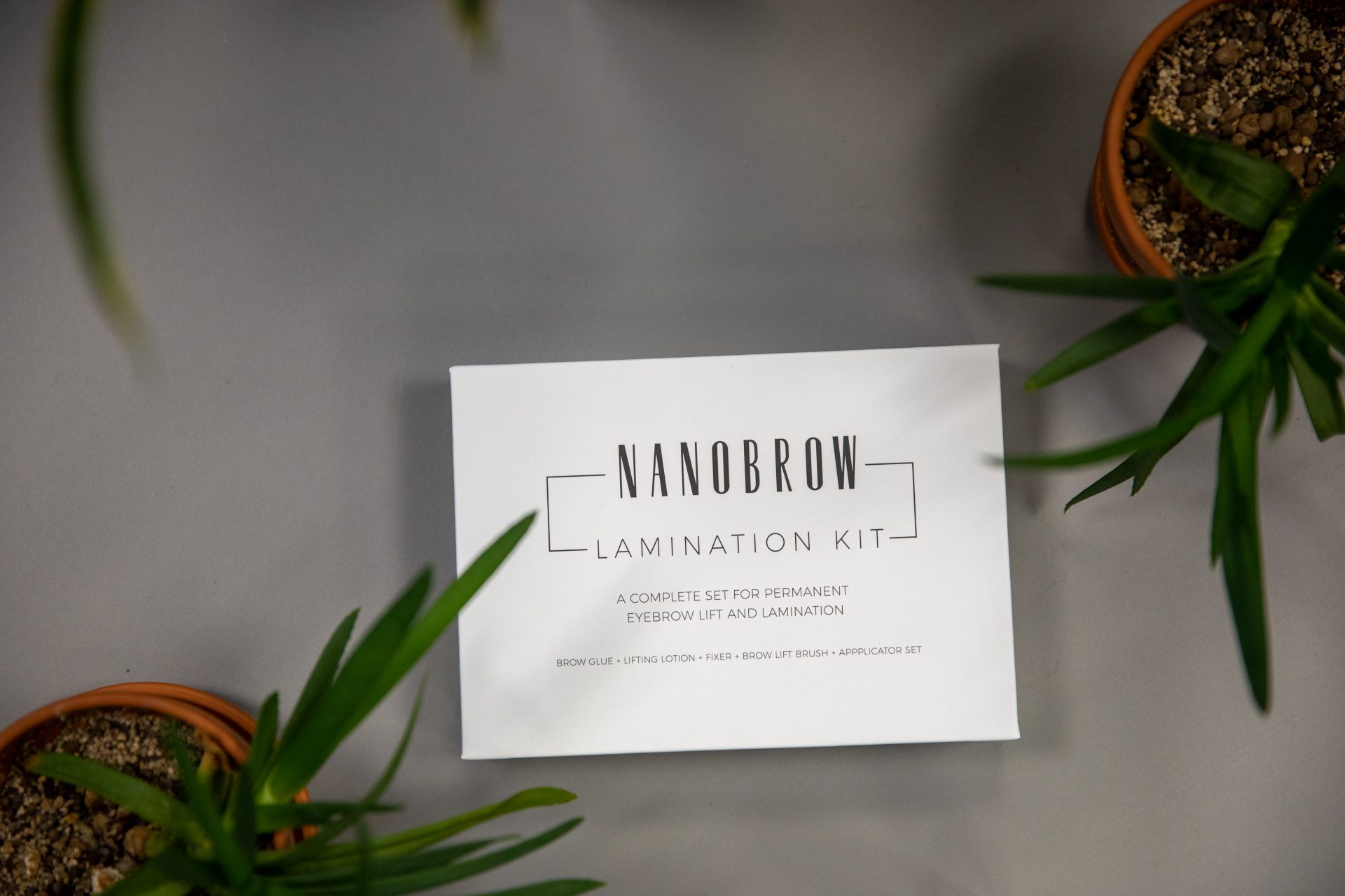 Domowa laminacja brwi z zestawem Nanobrow Lamination Kit. Co o tym sądzę? RECENZJA